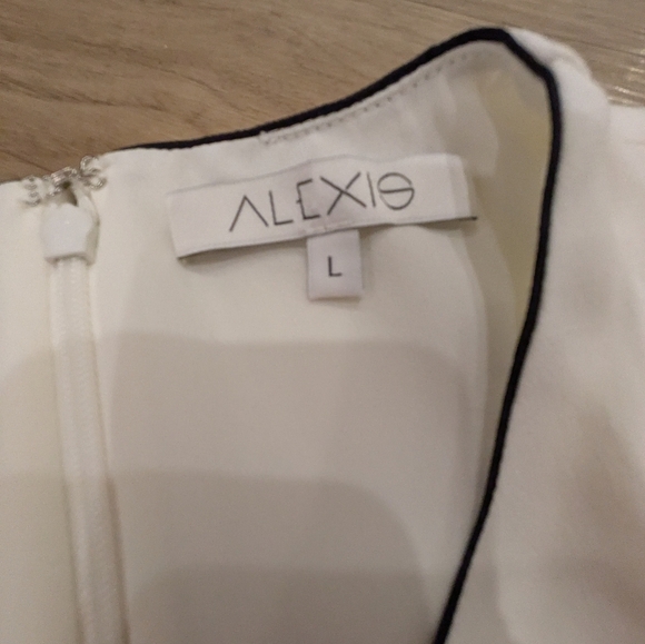 Alexis Shoulder Cutout Blouse With Black Buttons - Size L - Picture 5 of 5